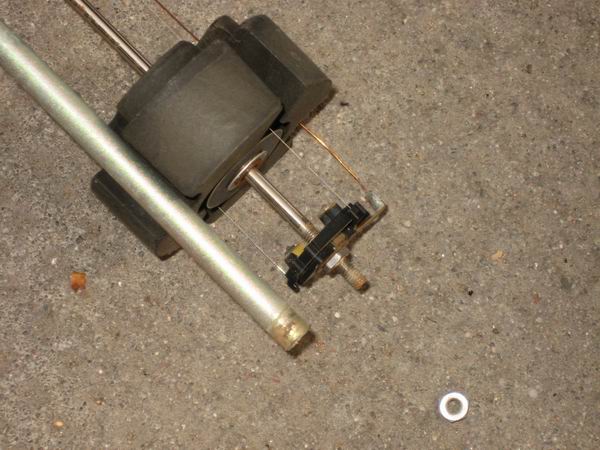 Schwimmer und Drähte