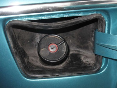 2010 -Tankdeckel.JPG (90.45 KiB) 79743 mal betrachtet 2010 - Tankdeckel