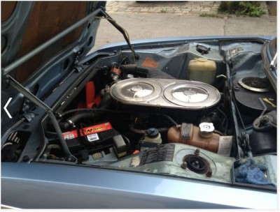 Motorraum 2.5 original.JPG