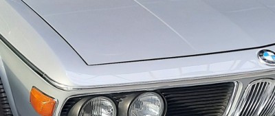 E9 Berlin Zierleiste vorne .JPG (50.17 KiB) 13049 mal betrachtet Quelle: TomHom