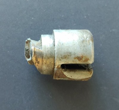csi fensterheberbolzen.jpg (131.96 KiB) 3081 mal betrachtet csi fensterheberbolzen.jpg
